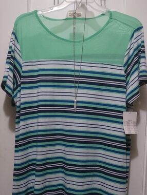 Bobbie Brooks Mint Green Striped Top w/ Detachable Long Necklace